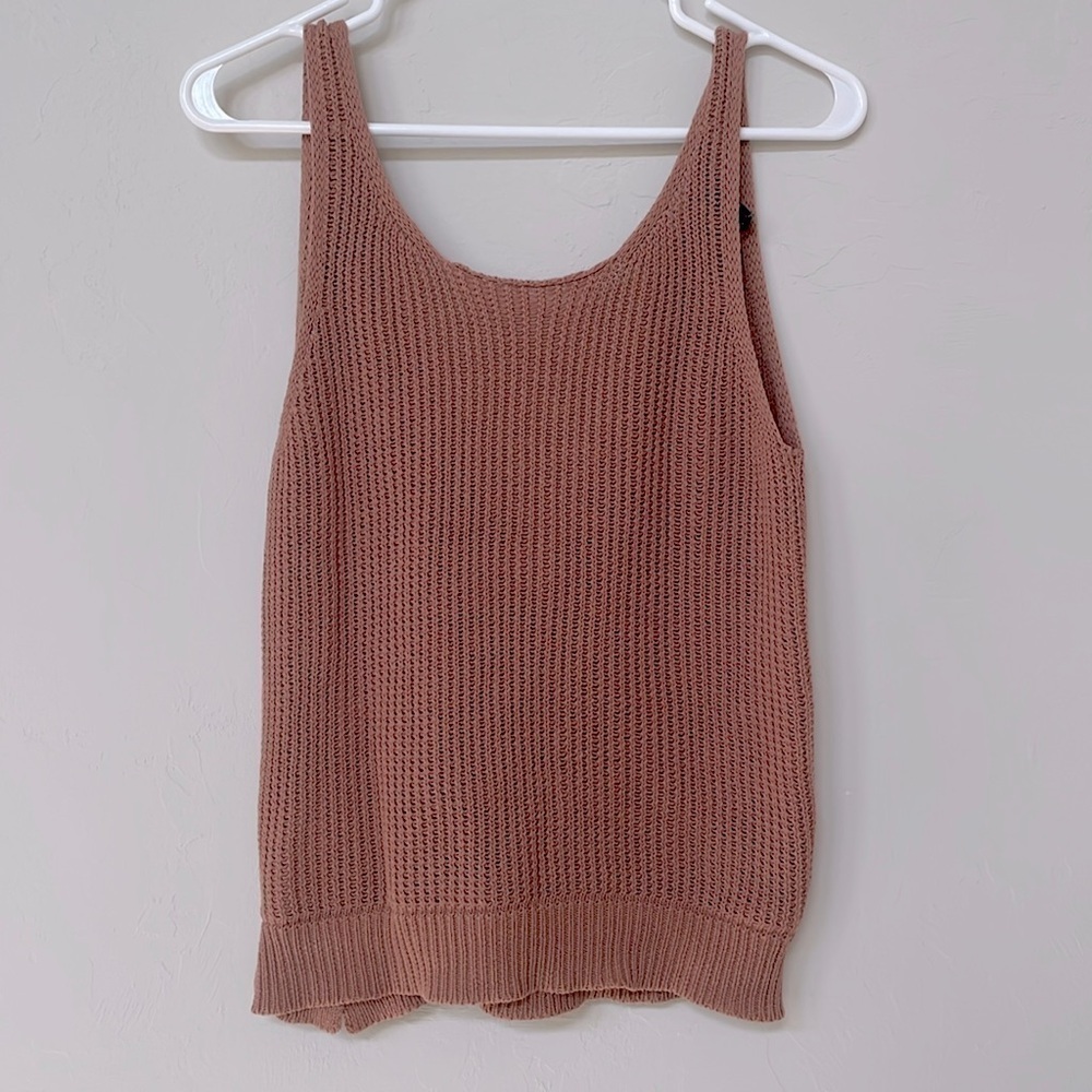 moon & madison Mauve Knit Sleeveless Blouse